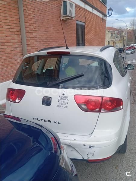 Usado Seat Altea XL 90 CV (66 kW) 2013 Blanco Monovolumen