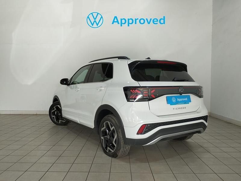 Usado VW T-Cross R-line 116 CV (85 kW) 2025 Blanco SUV