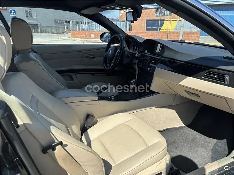 Usado BMW 320 Cabriolet Comfort Edition 170 CV (125 kW) 2007 Negro Descapotable