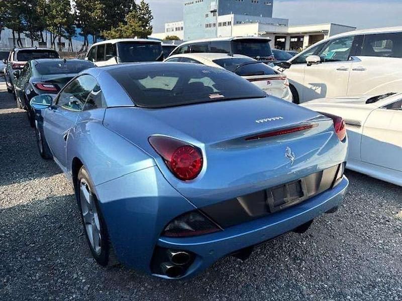 Usado Ferrari California 460 CV (338 kW) 2009 Azul Descapotable