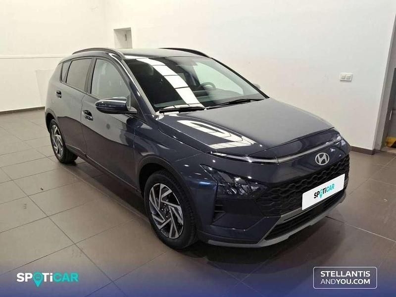 Usado Hyundai Bayon 80 CV (58 kW) 2025 Gris SUV