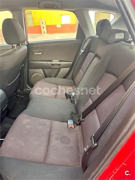 Negro Usado 2005 Mazda 3 Sportive Berlina | 1750 € (Buen precio) - Imagen 1/4