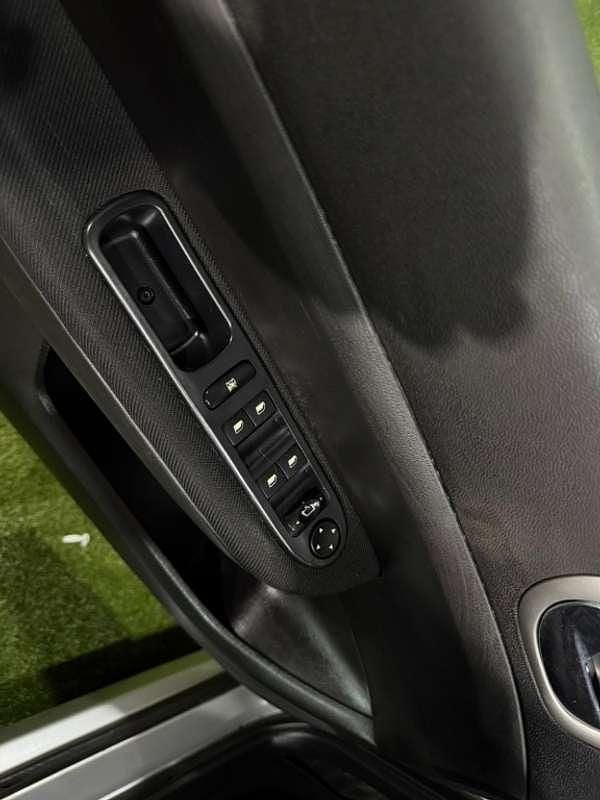 Usado Peugeot 307 136 CV (100 kW) 2005 Gris / plata Utilitario