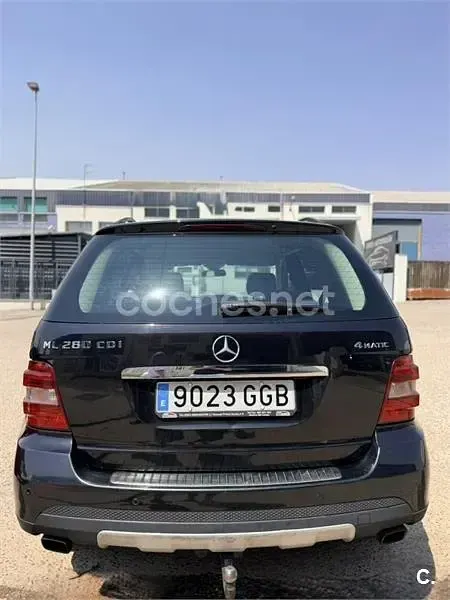 Usado Mercedes ML280 AMG Edition 1 190 CV (139 kW) 2008 Negro SUV