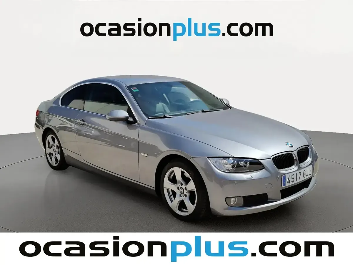 Usado BMW 325 218 CV (160 kW) 2008 Gris Coupe