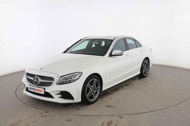 Usado Mercedes C200 AMG line 160 CV (117 kW) 2019 Blanco Berlina