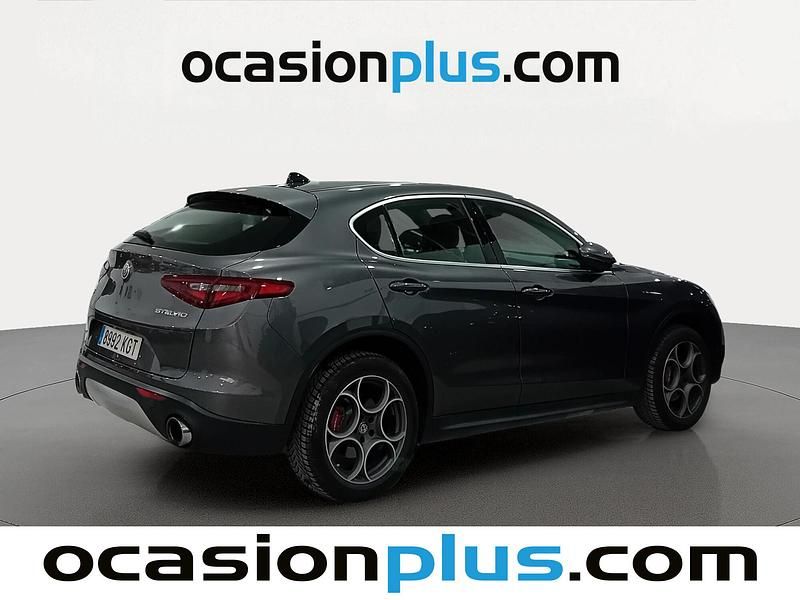 Usado Alfa Romeo Stelvio Edizione Speciale 280 CV (205 kW) 2018 Gris SUV