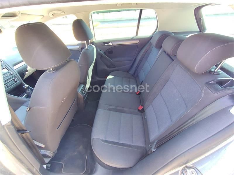 Usado VW Golf VI Sport 105 CV (77 kW) 2011 Gris / plata Utilitario