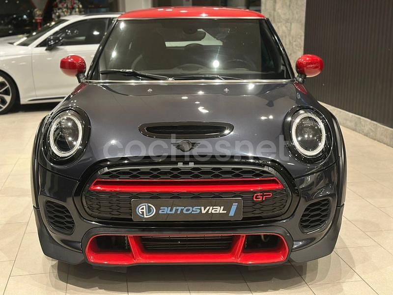 Usado Mini John Cooper Works 306 CV (225 kW) 2020 Gris / plata Utilitario