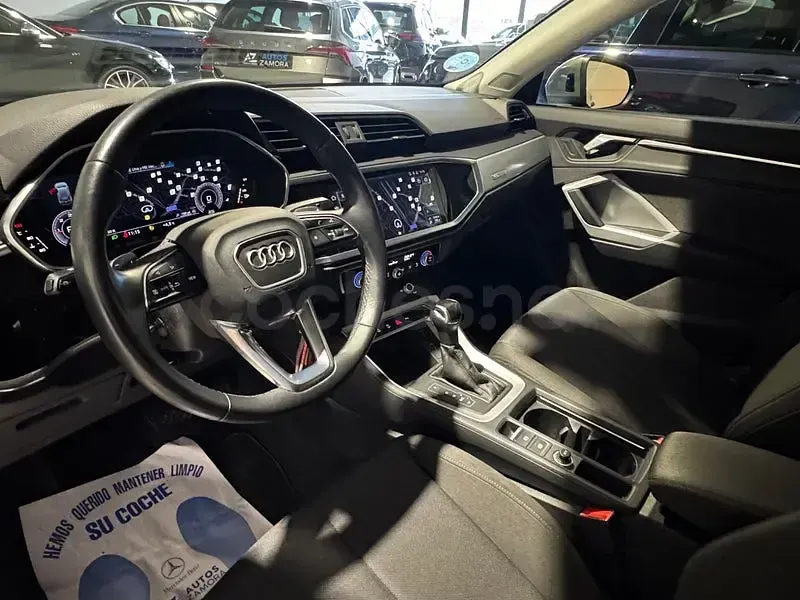 Begagnad Audi Q3 Ambiente 150 HK (110 kW) 2021 Grå SUV