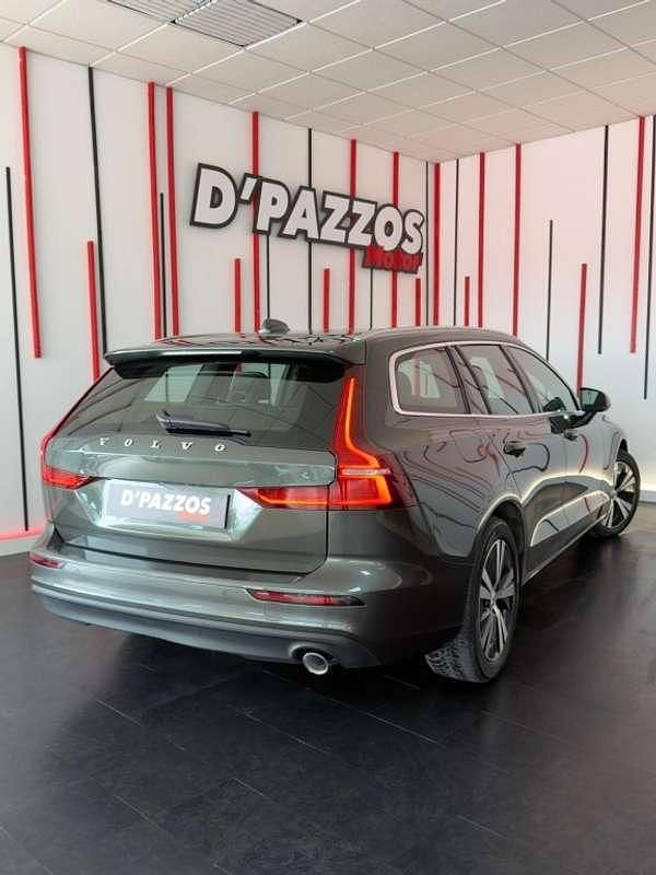 Usado Volvo V60 Business Edition 150 CV (110 kW) 2021 Verde Familiar