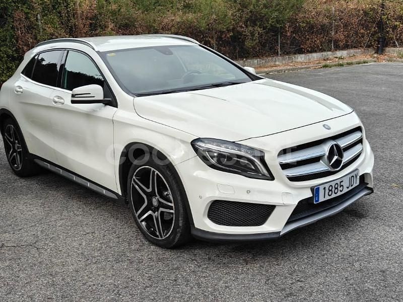 Usado Mercedes GLA200 AMG line 136 CV (100 kW) 2015 Blanco SUV
