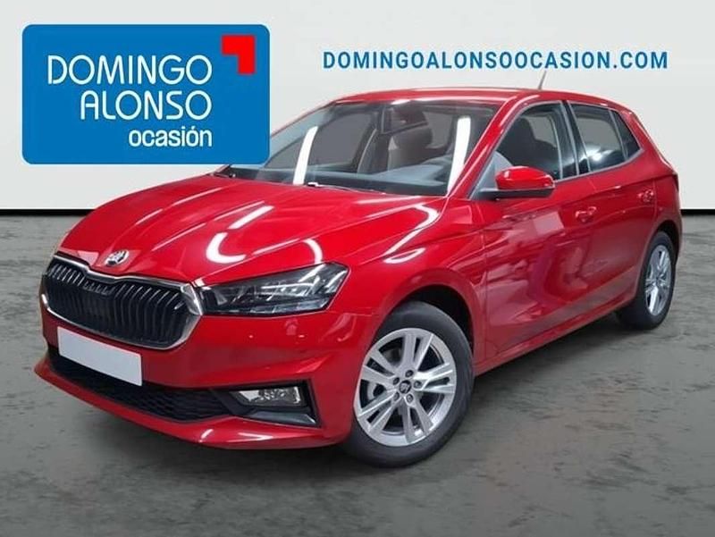 Rojo Nuevo 2025 Skoda Fabia Selection Berlina | 15.990 € (Precio justo) - Imagen 1/4