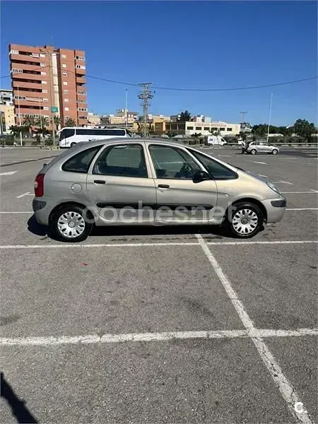 Brugt Citroën Xsara Picasso 95 HK (69 kW) 2004 Beige MPV