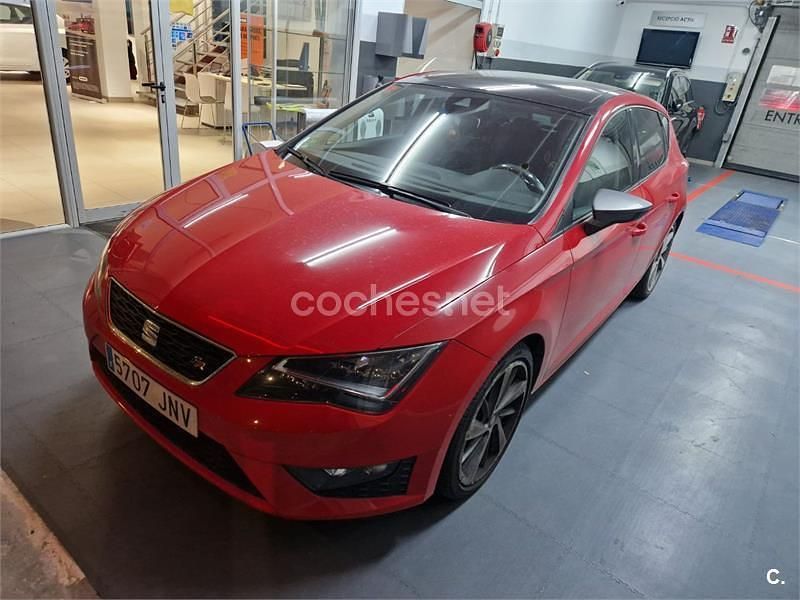 Usado Seat Leon FR 184 CV (135 kW) 2016 Rojo Berlina