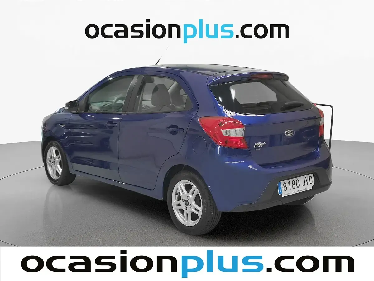 Usado Ford Ka Plus Ultimate 86 CV (63 kW) 2016 Azul Utilitario
