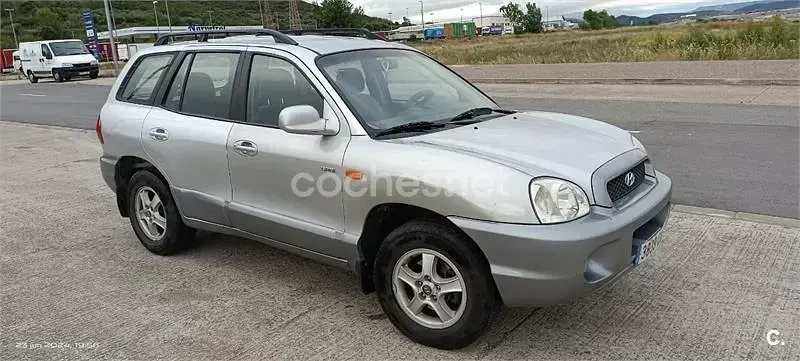 Usado Hyundai Santa Fe GLS 112 CV (82 kW) 2004 Gris / plata SUV