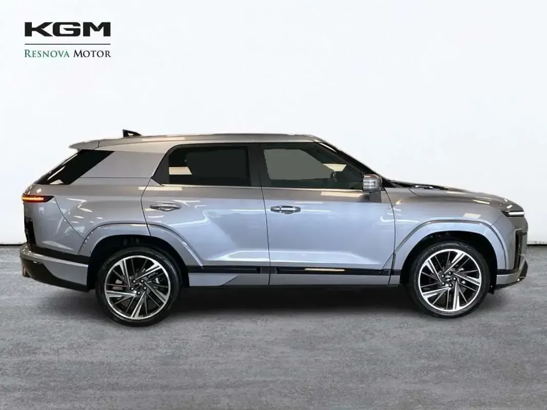 Usado SsangYong Actyon 204 CV (150 kW) 2025 Plateado SUV