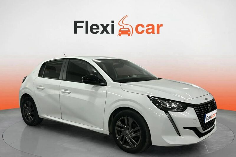 Usado Peugeot 208 Allure 101 CV (74 kW) 2022 Blanco Utilitario