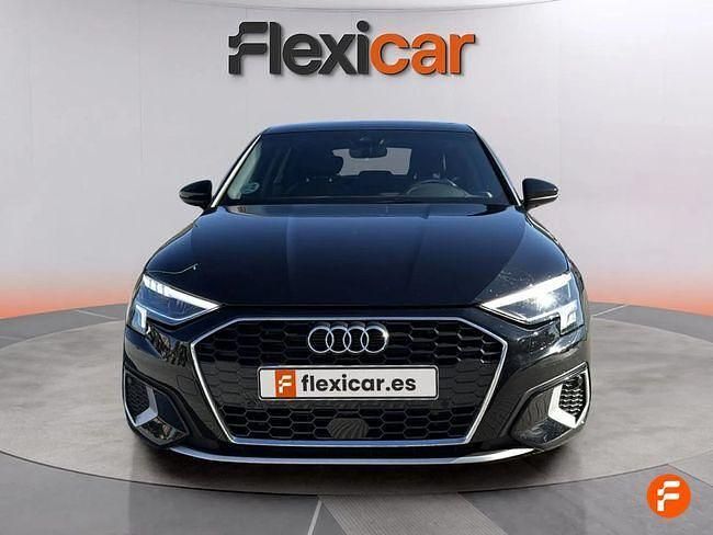 Usado Audi A3 116 CV (85 kW) 2023 Negro Berlina