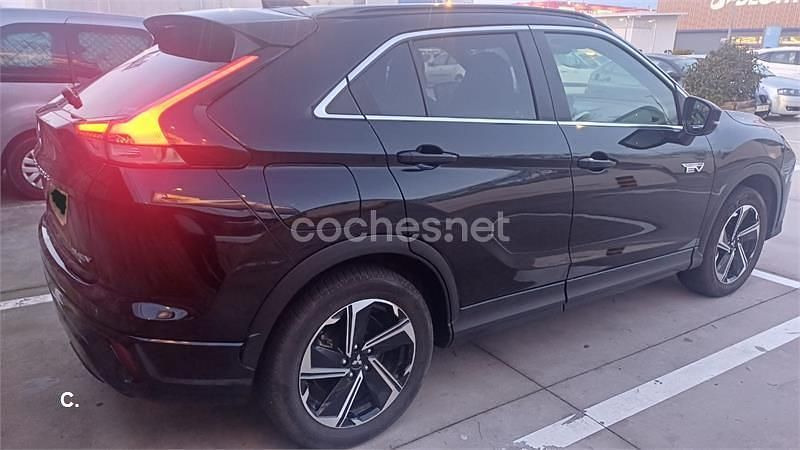 Usado Mitsubishi Eclipse Cross 188 CV (138 kW) 2022 Negro SUV
