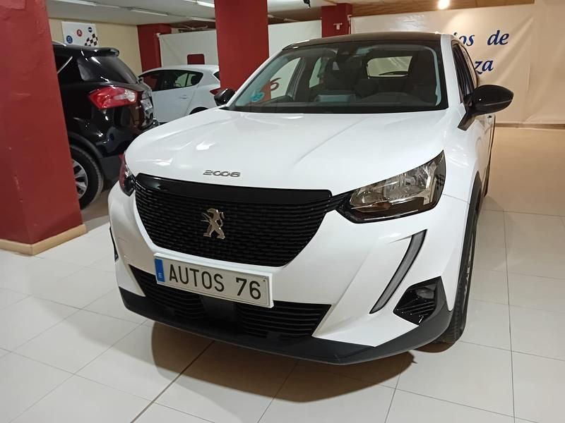 Usado Peugeot 2008 Active 110 CV (80 kW) 2021 Blanco SUV