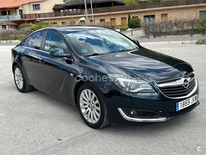 Usado Opel Insignia Business 136 CV (100 kW) 2016 Negro Berlina