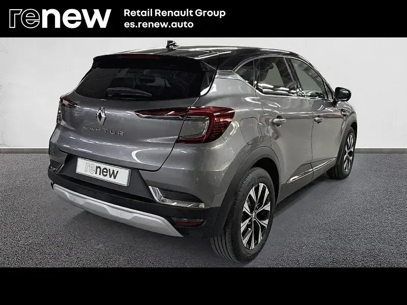 Usado Renault Captur Techno 140 CV (102 kW) 2023 Gris SUV