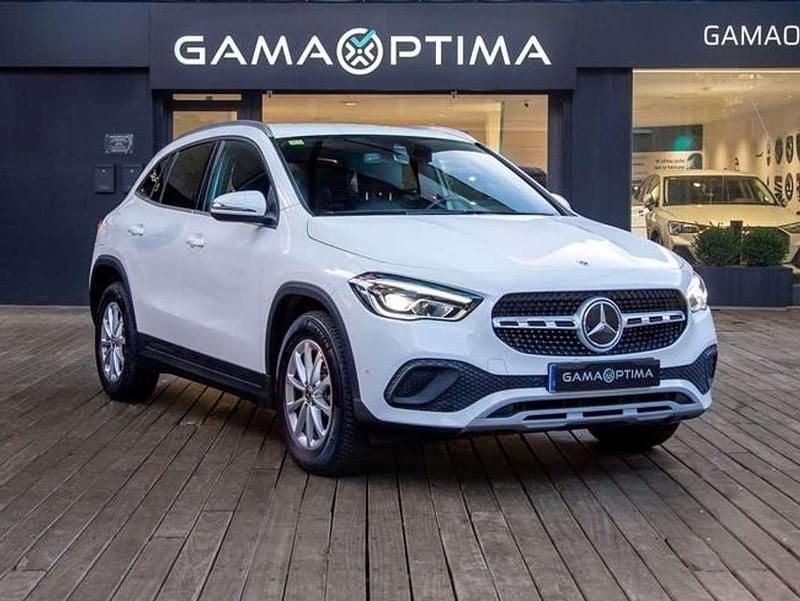 Usado Mercedes GLA250 218 CV (160 kW) 2022 Blanco SUV
