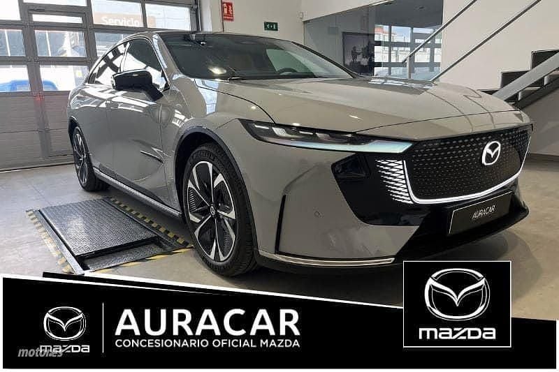 Gris Usado 2025 Mazda 6e Takumi-Line Berlina | 42.500 € (Precio justo) - Imagen 1/4