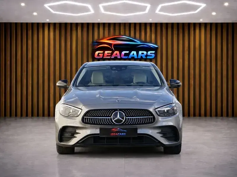 Käytetty Mercedes E220 194 HP (142 kW) 2021 Harmaa Sedan
