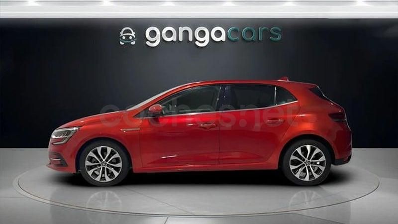Usado Renault Mégane Intens 160 CV (117 kW) 2022 Rojo Berlina