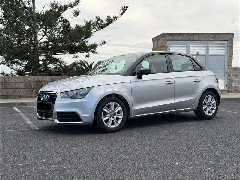 Usado Audi A1 Sportback Attraction 105 CV (77 kW) 2012 Gris / plata Utilitario