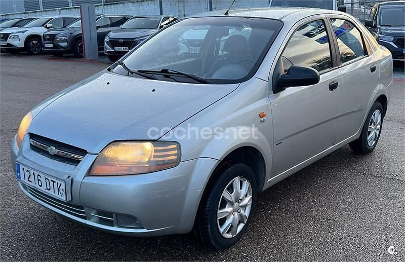 Usado Chevrolet Kalos SE 83 CV (61 kW) 2005 Gris / plata Berlina
