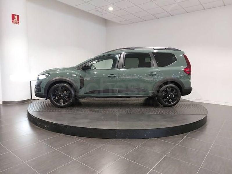 Usado Dacia Jogger Extreme 100 CV (73 kW) 2023 Gris / plata Monovolumen