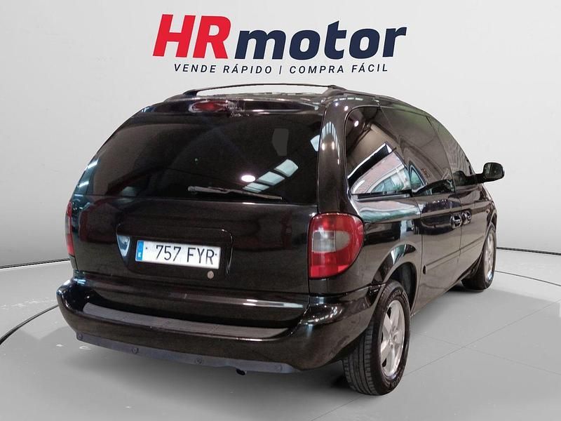 Usado Chrysler Voyager 150 CV (110 kW) 2007 Negro Monovolumen