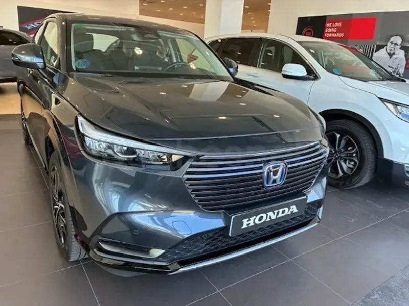 Usado Honda HR-V Advance 131 CV (96 kW) 2022 Gris / plata SUV