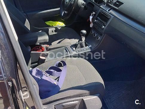 Usado VW Passat Highline 140 CV (102 kW) 2012 Negro Familiar