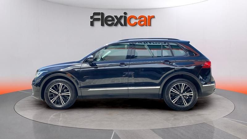 Usado VW Tiguan Life 150 CV (110 kW) 2021 Negro SUV