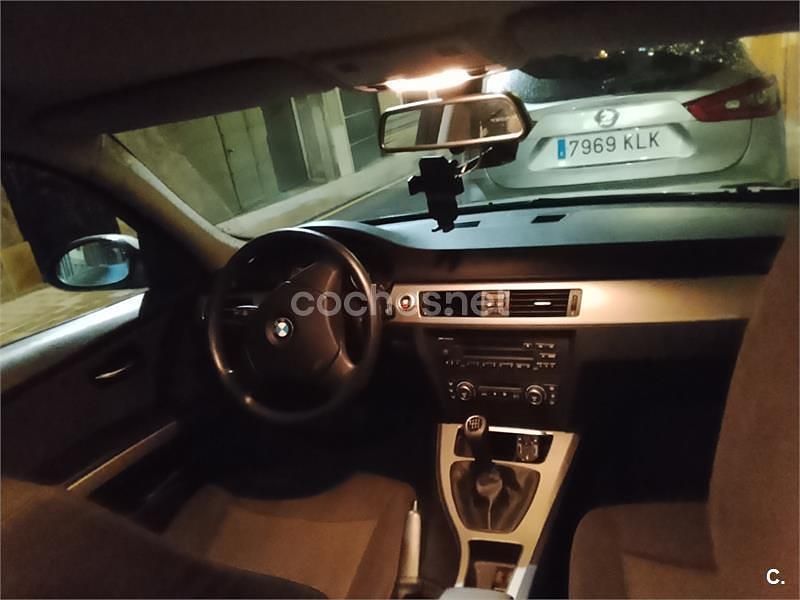 Usado BMW 318 122 CV (89 kW) 2006 Blanco Berlina