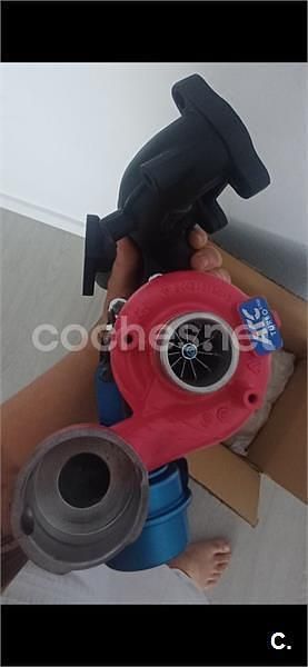 Usado Seat Leon Reference 105 CV (77 kW) 2005 Gris / plata Utilitario