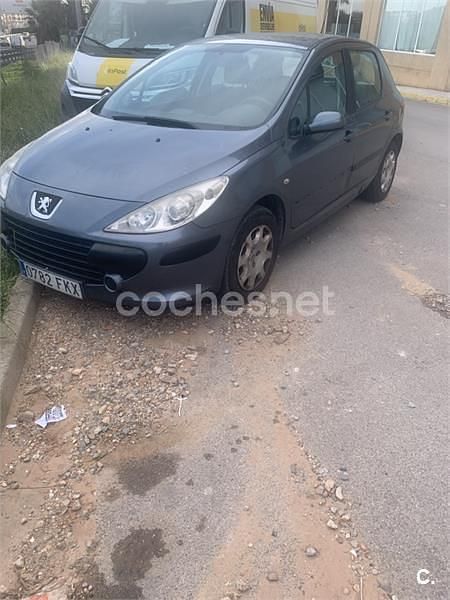 Usado Peugeot 307 90 CV (66 kW) 2007 Gris / plata Berlina