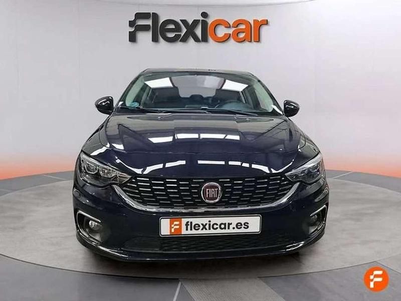 Usado Fiat Tipo Lounge 95 CV (69 kW) 2019 Azul Berlina