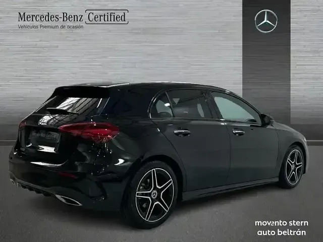 Usado Mercedes A180 Advanced 136 CV (100 kW) 2025 Negro Utilitario