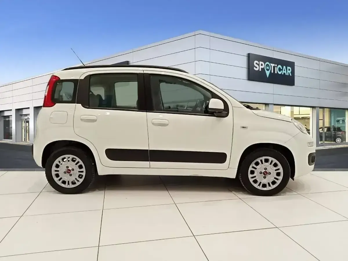 Usado Fiat Panda Lounge 69 CV (50 kW) 2020 Blanco Utilitario