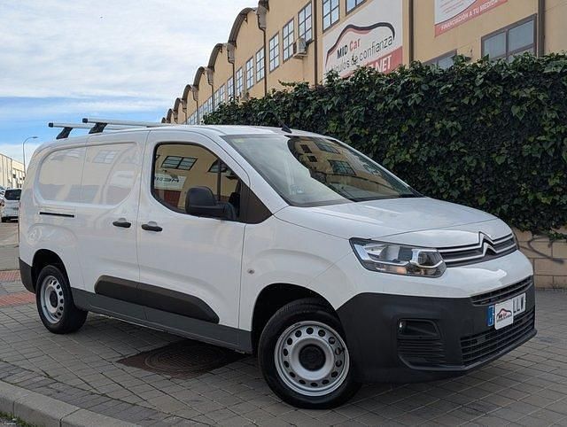 Usado Citroën Berlingo 102 CV (75 kW) 2021 Blanco Monovolumen