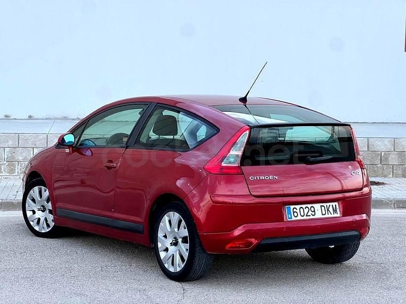 Usado Citroën C4 VTR Sport 110 CV (80 kW) 2005 Granate Berlina