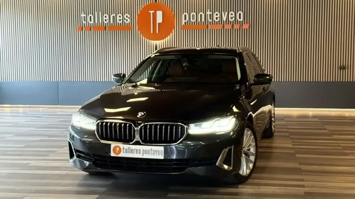 Usado BMW 520 Luxury Line 190 CV (139 kW) 2022 Gris Familiar