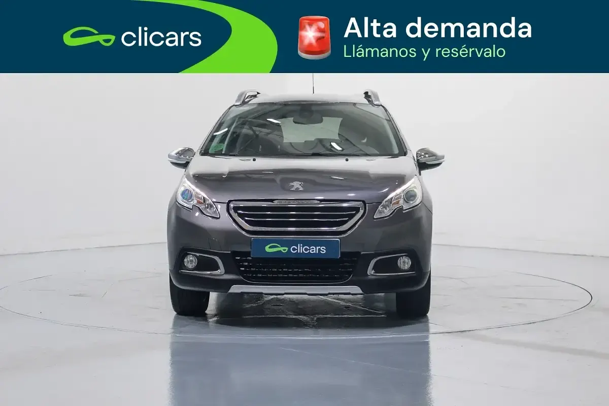 Usado Peugeot 2008 Allure 110 CV (80 kW) 2016 Gris SUV