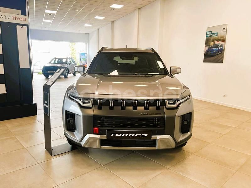 Nuevo Ssangyong (KGM) Torres 163 CV (119 kW) 2025 Gris / plata SUV